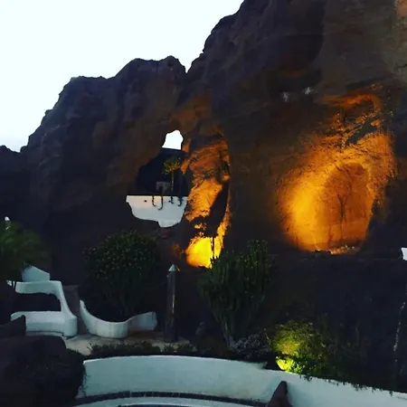 Ancla Ii Old Town & Playa Chica