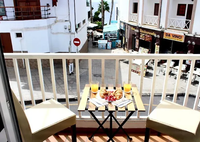 Ancla Ii Old Town & Playa Chica Apartament