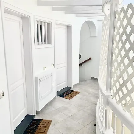 Ancla Ii Old Town & Playa Chica 公寓 *