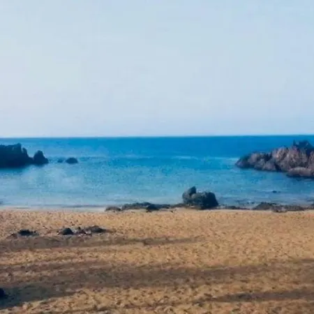 Ancla Ii Old Town & Playa Chica 아파트